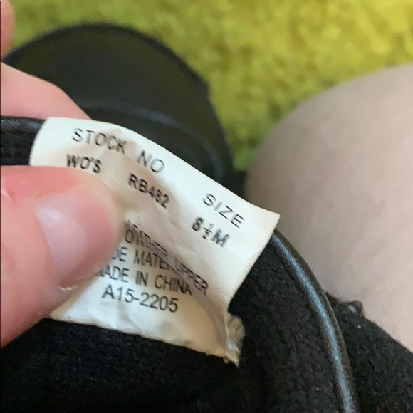 Ladies Reebok Shoes - Picture 4 of 4